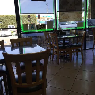 Very clean and good service. Taking home to eat. Smells good so i believe will be!