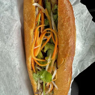 B3. Grilled Chicken Sandwich