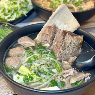 2. Short Ribs Noodles Soup