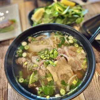 7. Filetmignon, & Tendon Noodles Soup