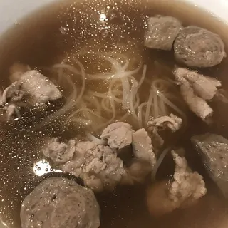 06. Rare Steak and Beef Ball Soup