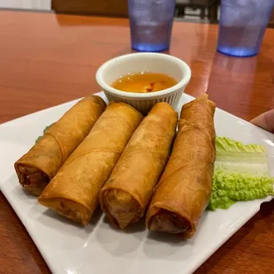Vegetarian egg rolls. Wish I got six!