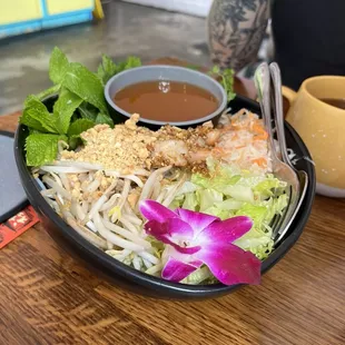 Vermicelli Noodle Salad with Garlic Shrimp
