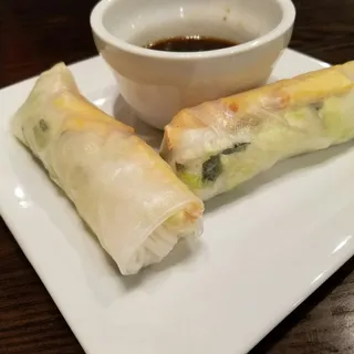 A2. Spring Rolls with Tofu