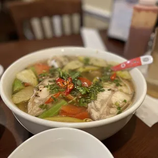 Canh chua - Vietnamese sweet and sour catfish soup