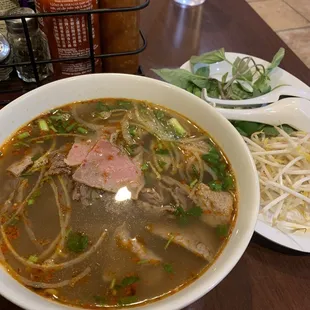 Deluxe Pho