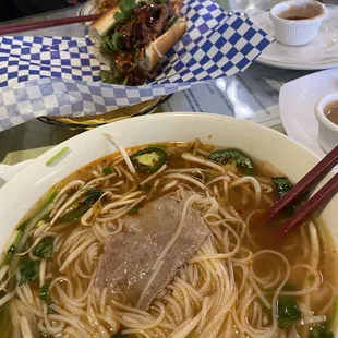 Pho!