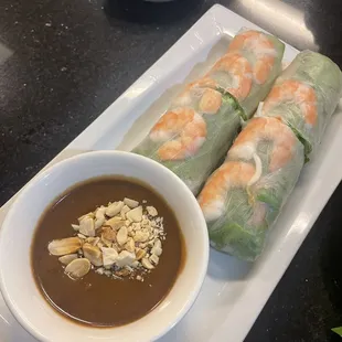 Shrimp spring rolls