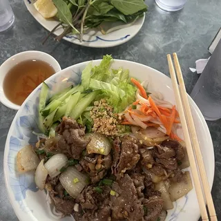 33. Sauteed Beef Vermicelli