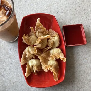 Wontons and Vietnamese tea