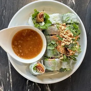 Pork Sausage with Crispy Layers Roll