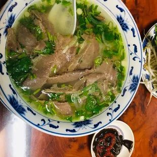 Wellcooked beef pho