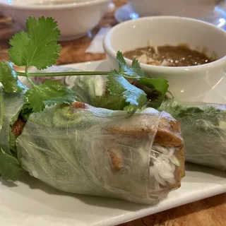 Goi Cuon Thit Nuong (3 Cuon) Fresh Rolls with BBQ Pork Paste