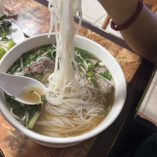 Pho Ga Dui, Canh