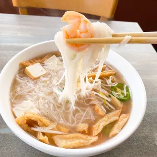 19. Pho Do Bien (Seafood)