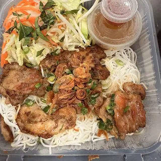 14. Grilled Chicken & Salad Vermicelli