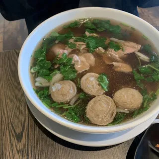 #3. Rare Steak and Beef Balls Pho Tai Bo Vien