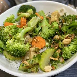 18. Tofu and Salad Vermicelli