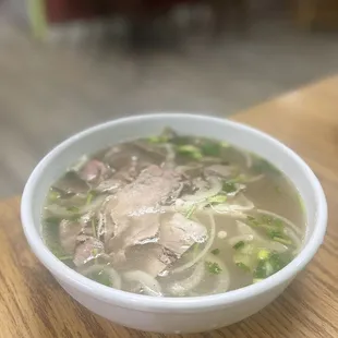  bowl of soup on a table