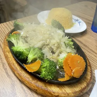 Garlic butter salmon with veggies