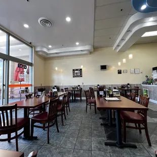 Newly remodeled! Such a clean look! As of 4/3/2022.
