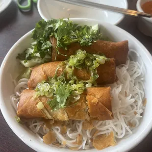 Egg roll cold noodle