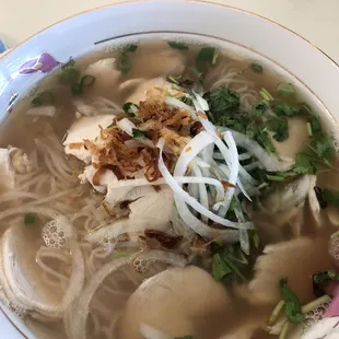 ramen and noodles, ramen, noodle dish, noodles, noodle soup, food