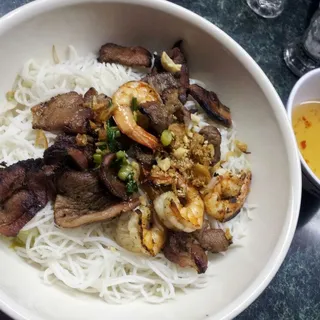 Bun Chao Tom Thit Nuong Cha Gio