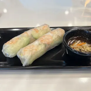 K1. spring rolls (2pcs)