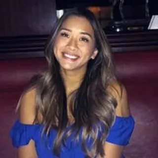 Linda Y.