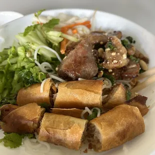 13. Bun thit nuong cha gio