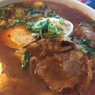 Spicy Beef Noodle Soup / Bún Bò Huế