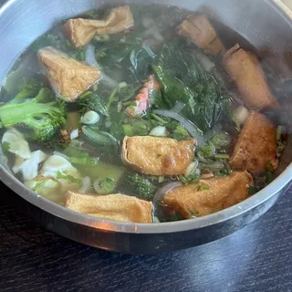 Vegetable Noodle Soup / Sup Chay