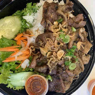 Grilled pork with rice