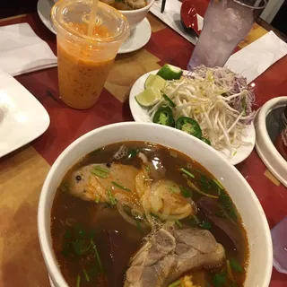 S1- Bun Bo Hue Dac Biet