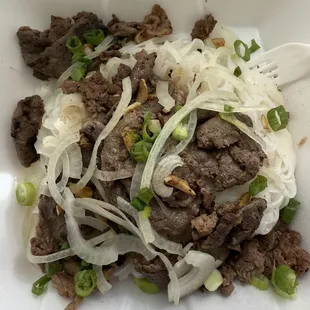 Beef noodles that go into the pho