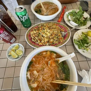 I got this medium shrimp pho, so delicious