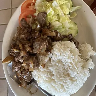 Rice and beef cubes