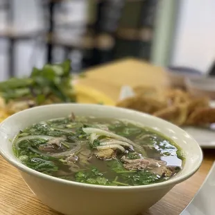 Small Eye round pho