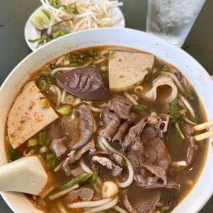 Bun bo hue