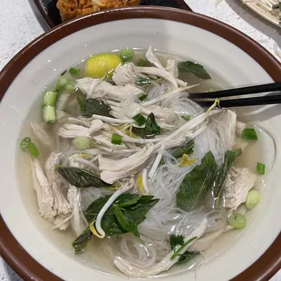 Pho Gai