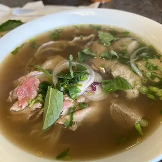 P7. Eye of Round Steak and Meatballs