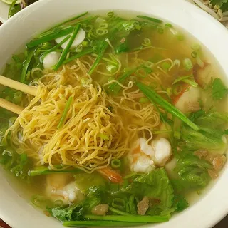 H7. Seafood Egg Noodle Soup