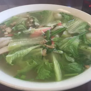 H9. Seafood Clear Noodle Soup