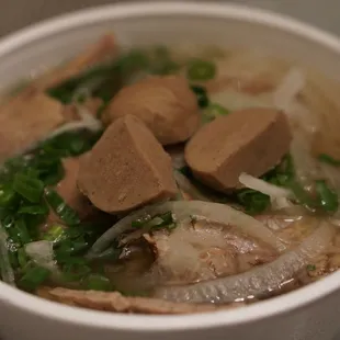 Take out PHO for Saturday night dinner (ordered SUPERBOWL size Portion pho) w/ brisket and beef balls *4/10/2021