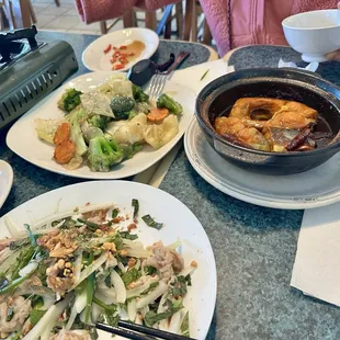 Fish in clay pot (cá kho tộ), bò tái chanh (lemon juice beef salad), veggies stir fried