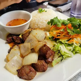 Shaken beef w/ rice and salad