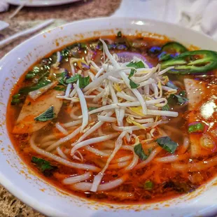 noodle soup, ramen, noodle dish, noodles, ramen and noodles, food