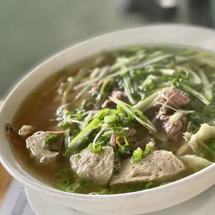 Rare beef with flank and meatballs