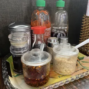 Table condiments
